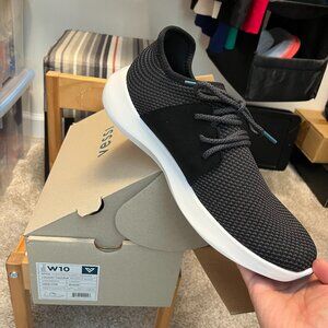 Brand New Vessi Womens Everyday Classic 100% waterproof size 10 Midnight Black